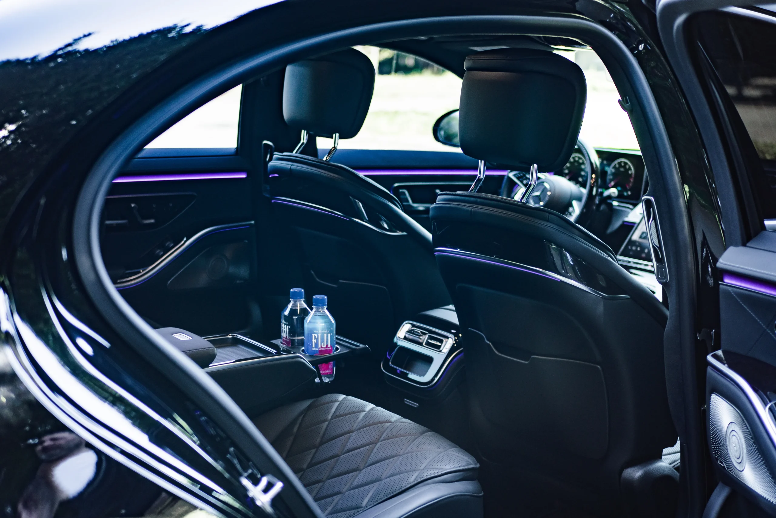 Mercedes-Benz S580 cabin private car hire Seattle