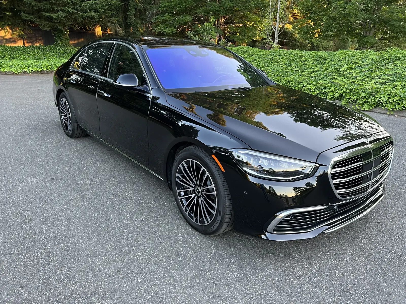 Mercedes-Benz S580 luxury sedan chauffeured car service Seattle WA