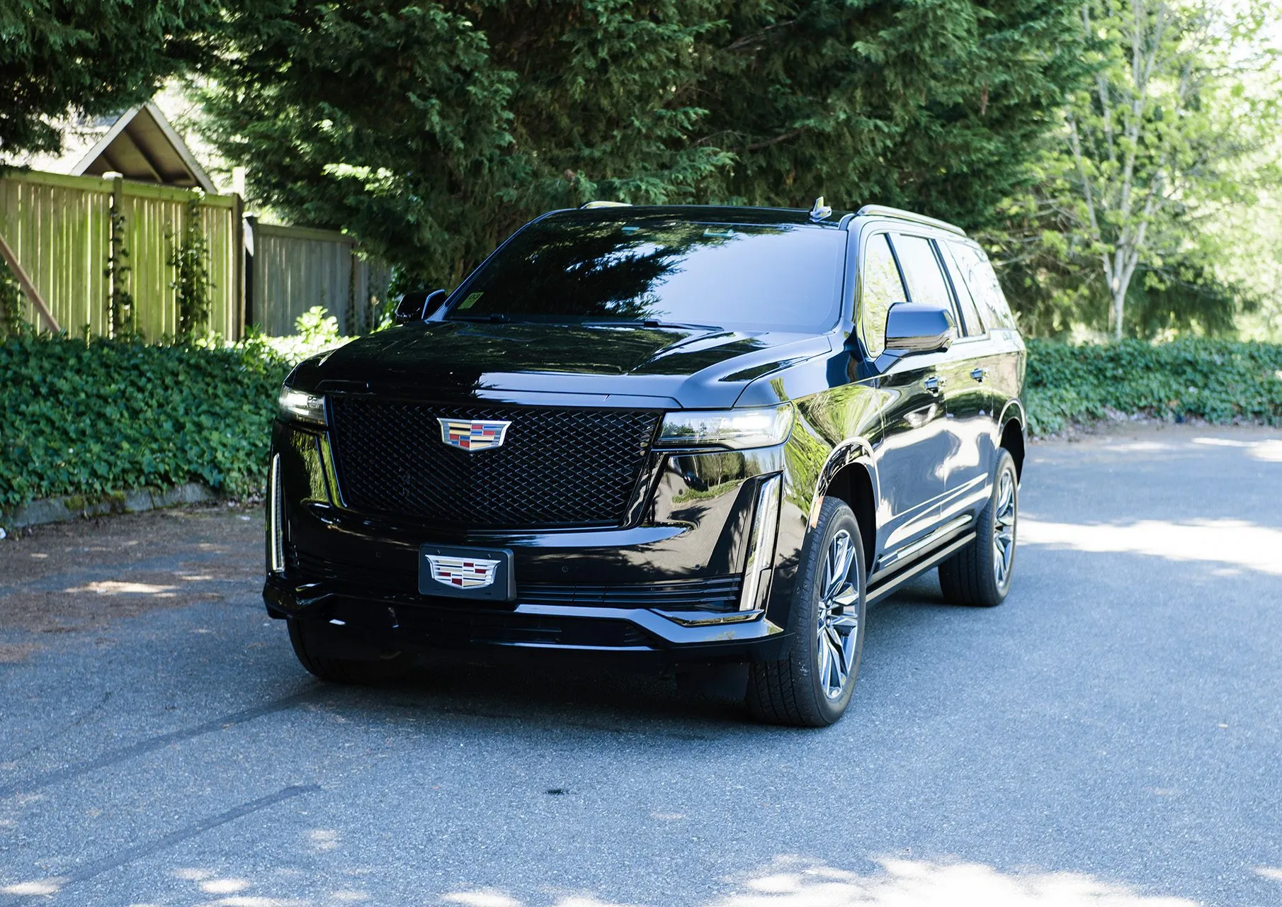 Executive Car Service – Luxury Cadillac Escalade SUV for Premium Transportation