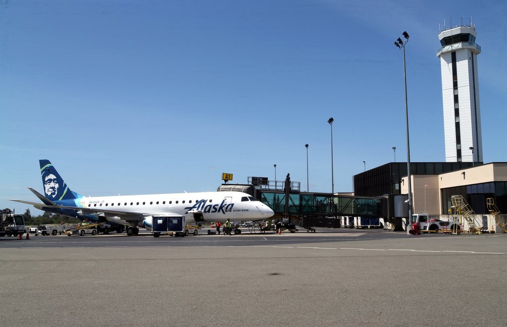 airport transfer - limo service in everett WA