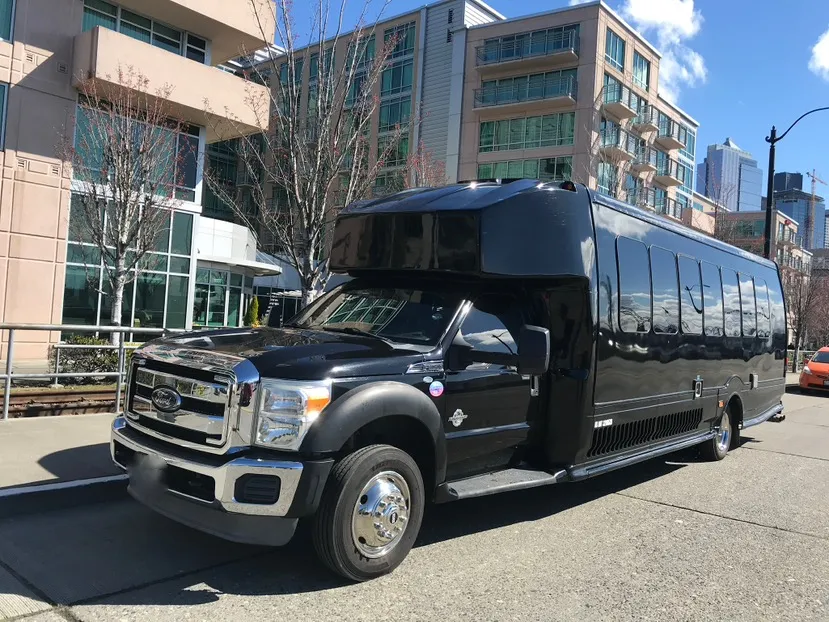 limo-bus-party-group-transportation-mercer-island