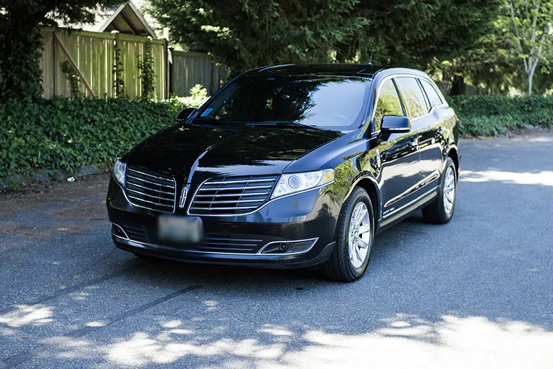 Lincoln MKT luxury sedan for professional limo service in Mercer Island WA